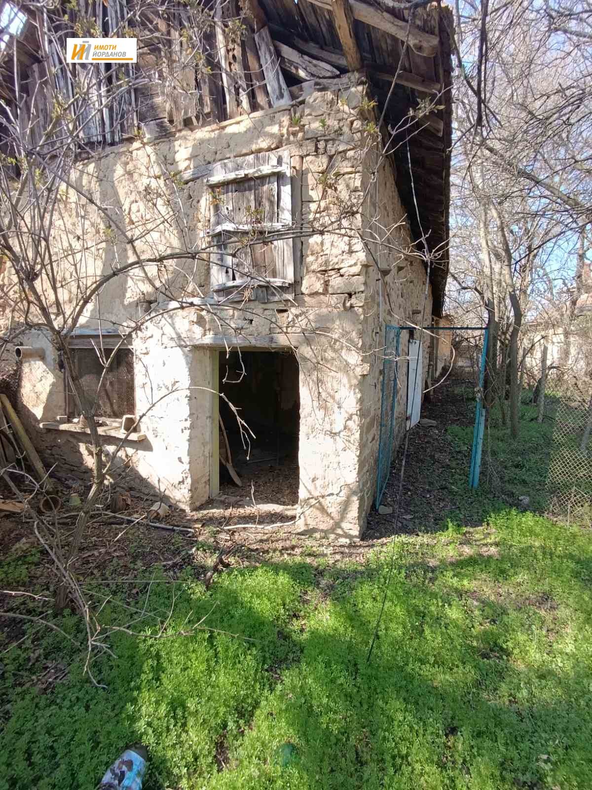 Продава КЪЩА, с. Дичин, област Велико Търново, снимка 4 - Къщи - 54027621