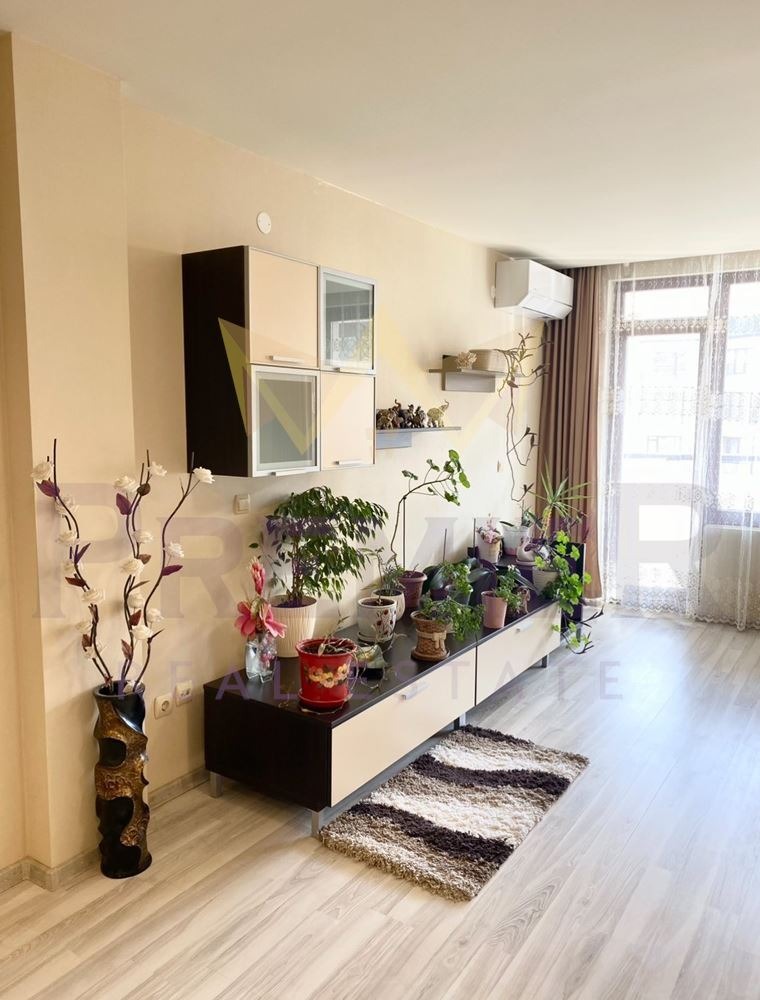 Te koop  1 slaapkamer Varna , k.k. Zlatni pjasatsi , 77 m² | 47079979