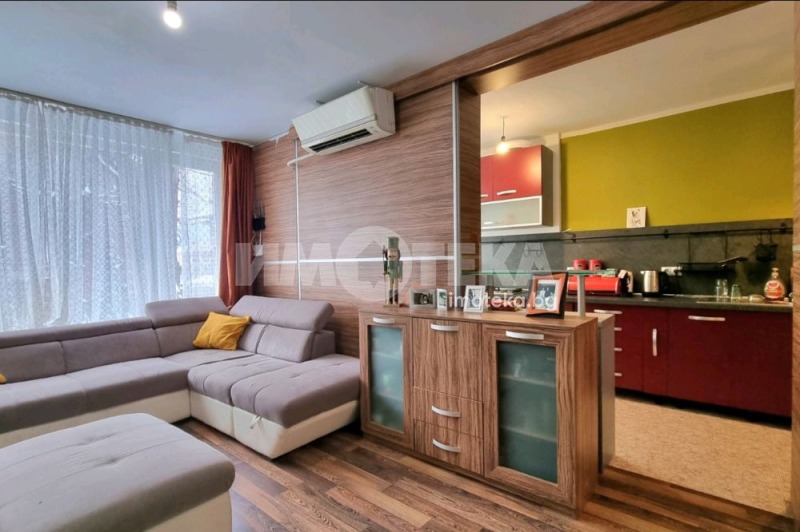 Продава 3-СТАЕН, гр. София, гр. Банкя, снимка 2 - Апартаменти - 52060620