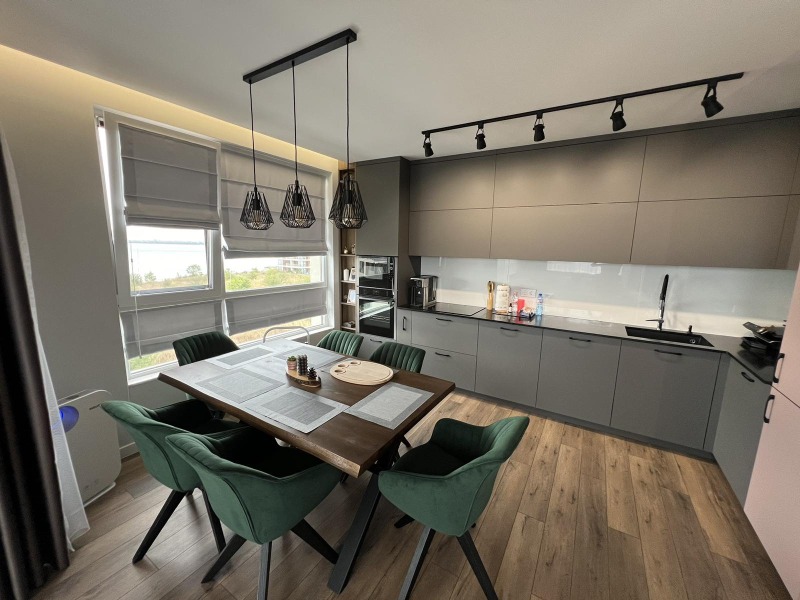 Продава 3-СТАЕН, гр. Бургас, Сарафово, снимка 2 - Апартаменти - 52613205