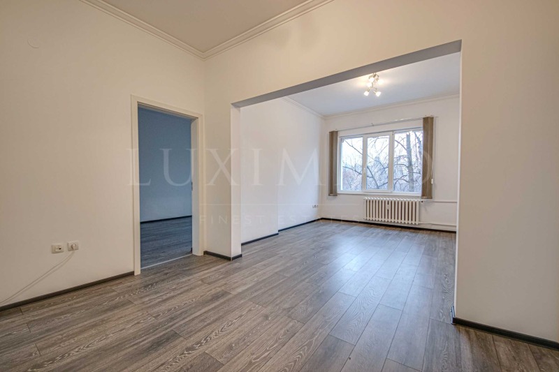 Продава ОФИС, гр. София, Център, снимка 2 - Офиси - 53030269