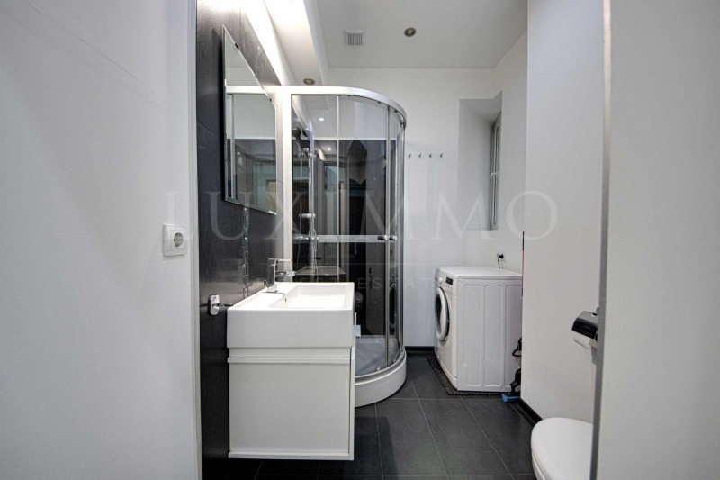 Продава ОФИС, гр. София, Център, снимка 17 - Офиси - 53030269