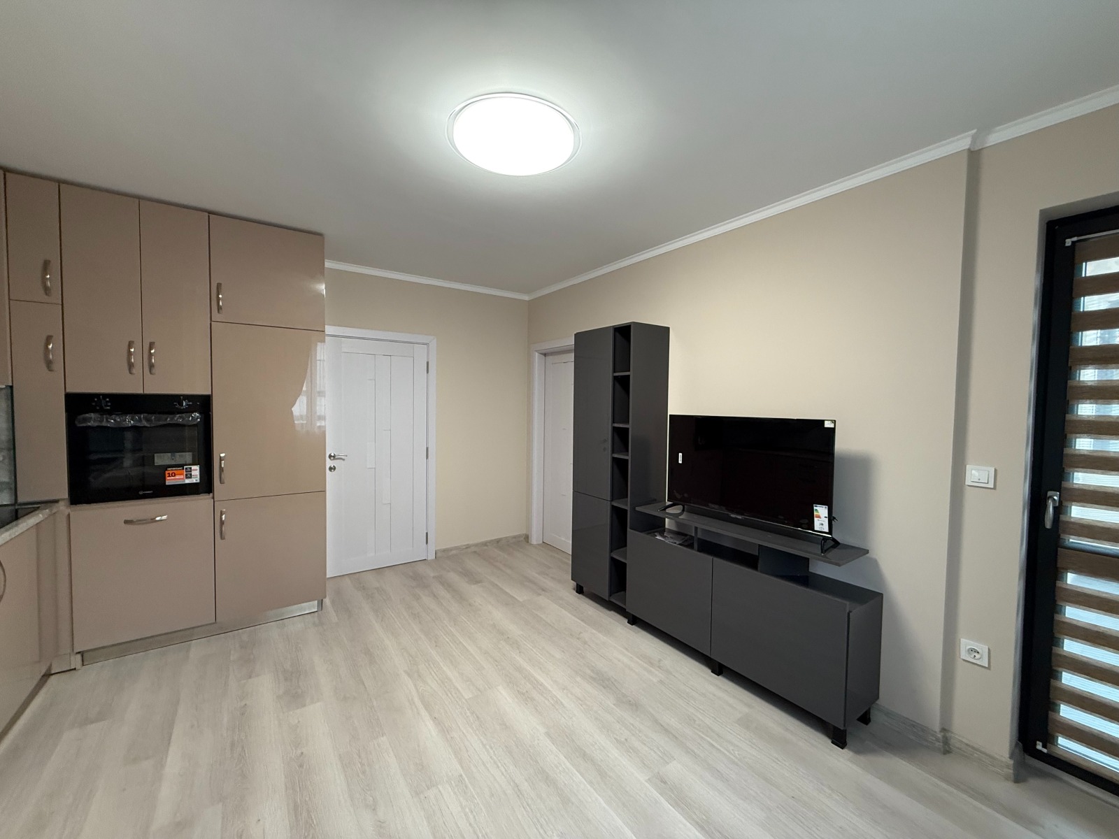 Продава 2-СТАЕН, гр. Търговище, Вароша, снимка 2 - Апартаменти - 48519509