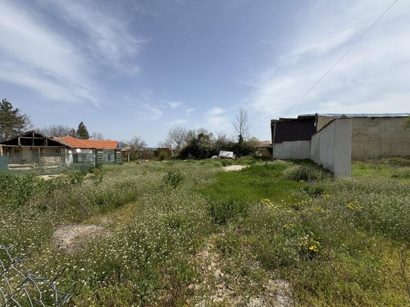 Продава ПАРЦЕЛ в област Шумен, гр. Велики Преслав - 355 кв.м / 27 000 € » 52 807.41 лв., АДРЕС НЕДВИЖИМИ ИМОТИ - КАНТОРА ШУМЕН