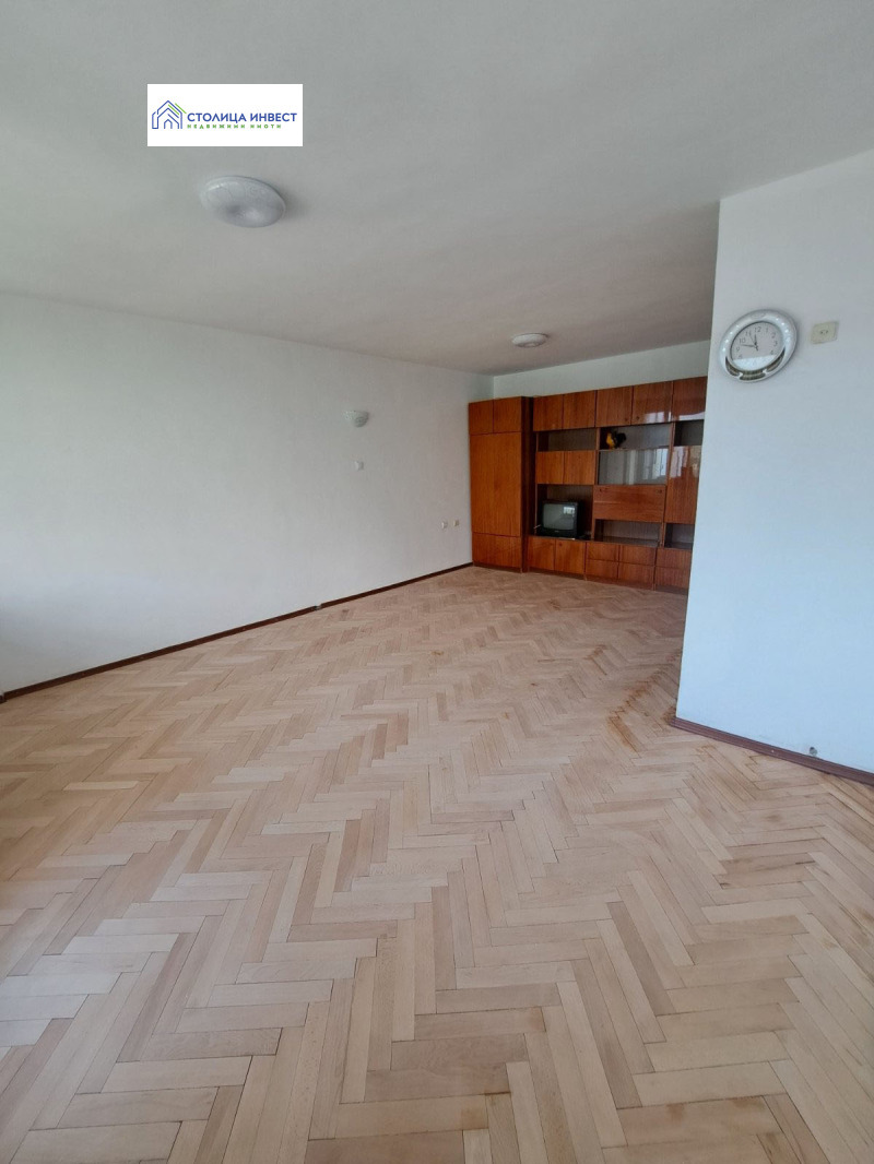 Продава  3-стаен, град Русе, Широк център •  163 900 € • ID 15133917 — holmes.bg - [1] 