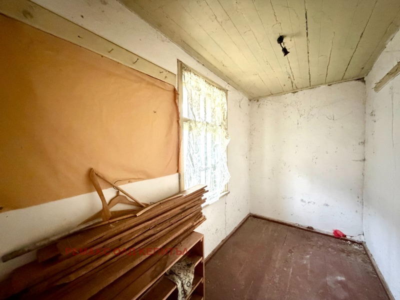 Продава КЪЩА, гр. Дебелец, област Велико Търново, снимка 13 - Къщи - 52873279