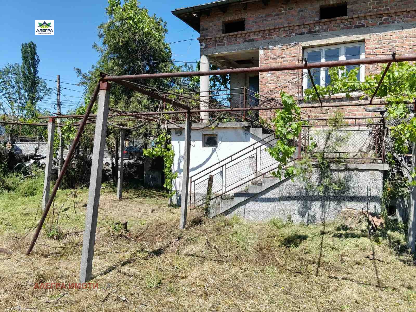 Продава КЪЩА, с. Виноградец, област Пазарджик