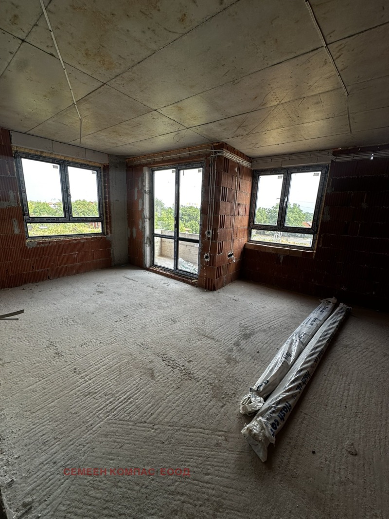 Продава  2-стаен, град Пловдив, Прослав • 85 895 € • ID 10412304 — holmes.bg - [1] 