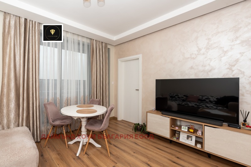 Продава 3-СТАЕН, гр. Пловдив, Център, снимка 2 - Апартаменти - 52361283