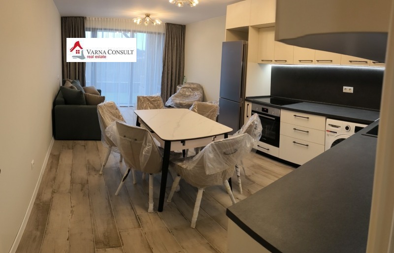 Продава 3-СТАЕН, гр. Варна, к.к. Св.Св. Константин и Елена, снимка 3 - Апартаменти - 53342742