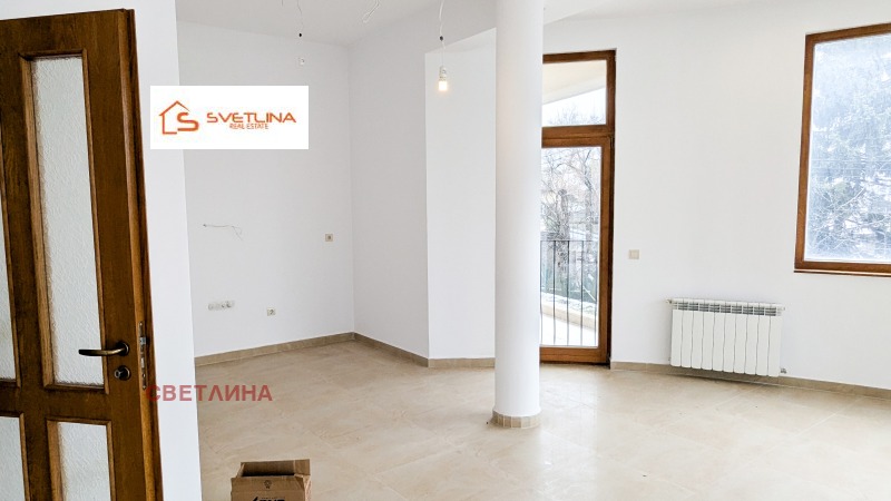 Продава МАГАЗИН, гр. София, Симеоново, снимка 2 - Магазини - 53200144