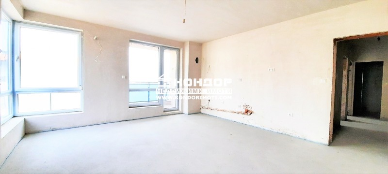Eladó  1 hálószoba Plovdiv , Vastanicseski , 64 négyzetméter | 71561716