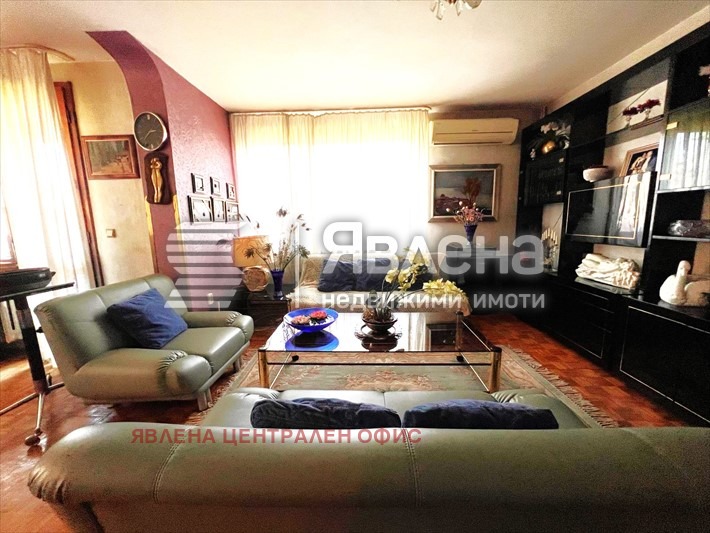 Продава 4-СТАЕН, гр. София, Гоце Делчев, снимка 4 - Апартаменти - 53238200