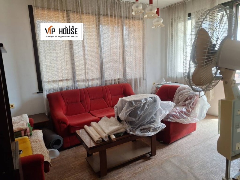Продава 3-СТАЕН в град Пазарджик, Център - 150 кв.м / 150 000 € » 293 374.50 лв., ЛИА ВИП ХАУС ООД