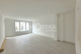 3+ yatak odası Mladost 4, Sofia
