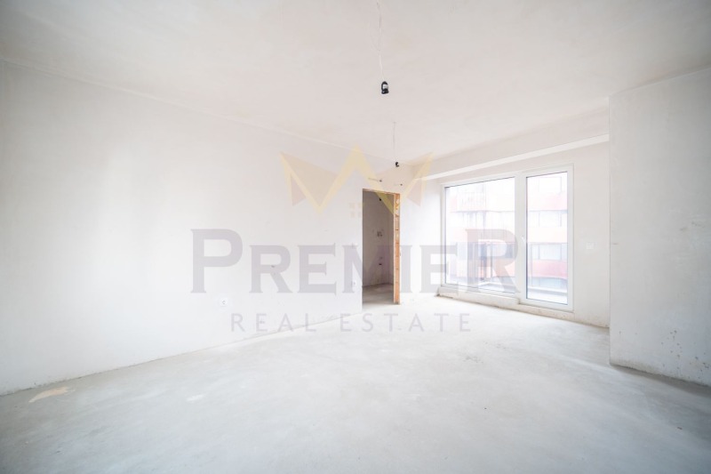 Продава 3-СТАЕН в град Варна, Лятно кино Тракия - 102 кв.м / 267 000 € » 522 206.61 лв., ИМОТИ ПРЕМИЕР