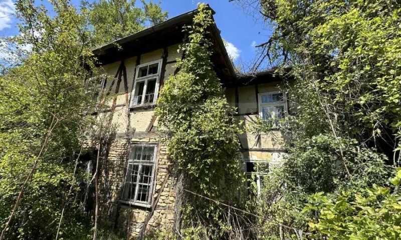 Продава КЪЩА в област Габрово, гр. Трявна - 100 кв.м / 11 500 € » 22 492.05 лв., СУПРИММО ОФИСИ В СТРАНАТА
