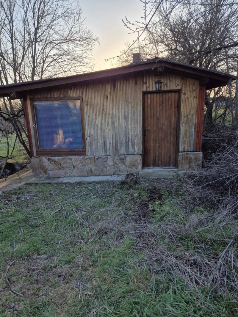 Продава КЪЩА в област Разград, с. Черковна - 38 кв.м / 35 000 € » 68 454.05 лв., РОС -НЕДВИЖИМИ ИМОТИ