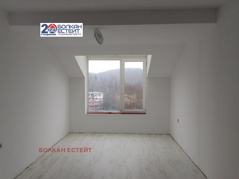 Продава 2-СТАЕН, гр. Велико Търново, Център, снимка 3 - Апартаменти - 52692261