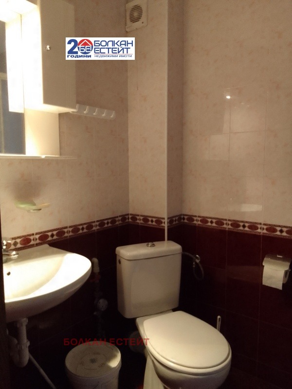 Продава 2-СТАЕН, гр. Велико Търново, Център, снимка 4 - Апартаменти - 52692261