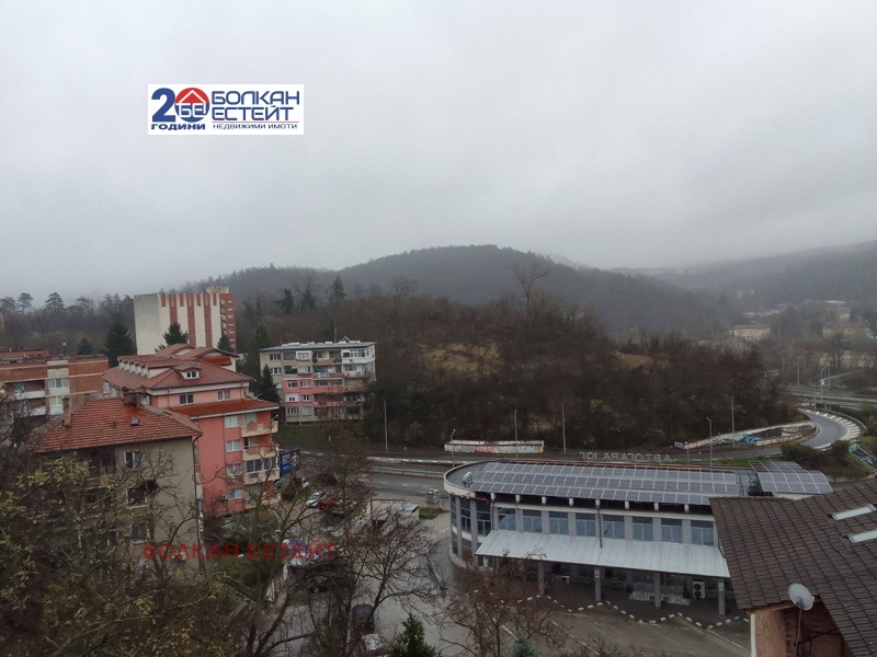 Продава 2-СТАЕН, гр. Велико Търново, Център, снимка 8 - Апартаменти - 52692261