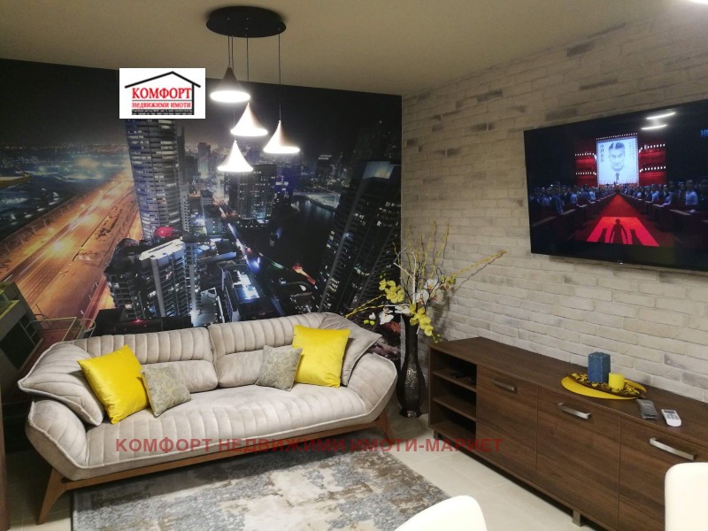 Продава 3-СТАЕН, гр. Плевен, Идеален център, снимка 3 - Апартаменти - 53009556