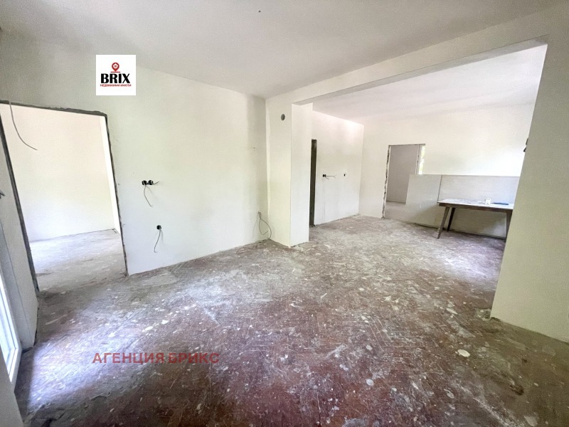 Na sprzedaż  3 sypialnie Ruse , Alei Wazrażdane , 100 mkw | 29974305 - obraz [2]