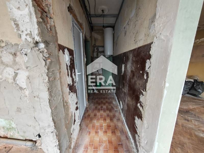 Продава 4-СТАЕН, гр. Силистра, Център, снимка 10 - Апартаменти - 53001471