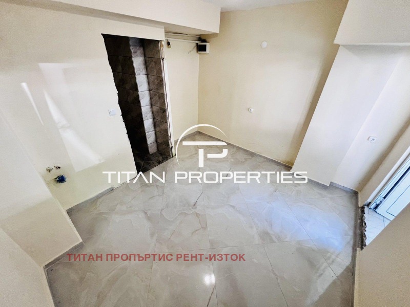 Продава МАГАЗИН в град Бургас, Братя Миладинови - 26 кв.м / 44 900 € » 87 816.77 лв., ТИТАН ПРОПЪРТИС РЕНТ-ИЗТОК