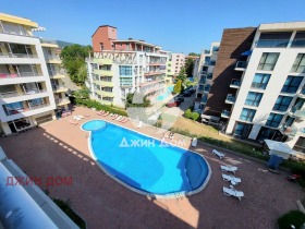 Studio c.c. Slânciev briag, regiunea Burgas 12