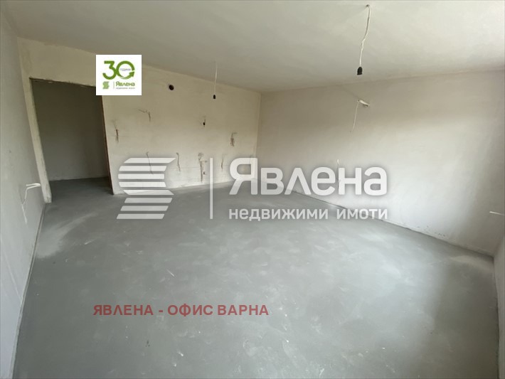 Продава 3-СТАЕН, гр. Варна, Централна поща, снимка 1 - Aпартаменти - 47348488