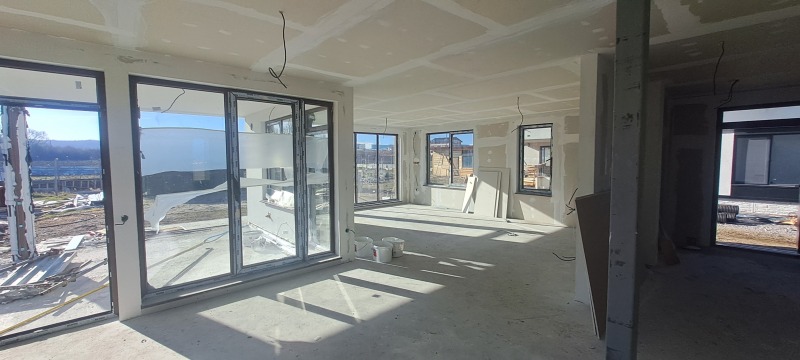 Продава КЪЩА, с. Гурмазово, област София област