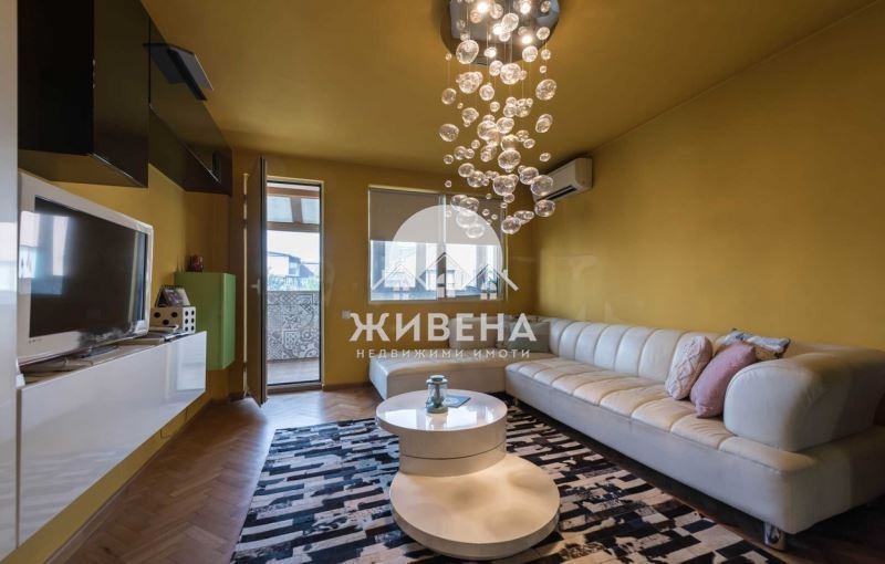 Продава КЪЩА, гр. Варна, Център, снимка 2 - Къщи - 54289428