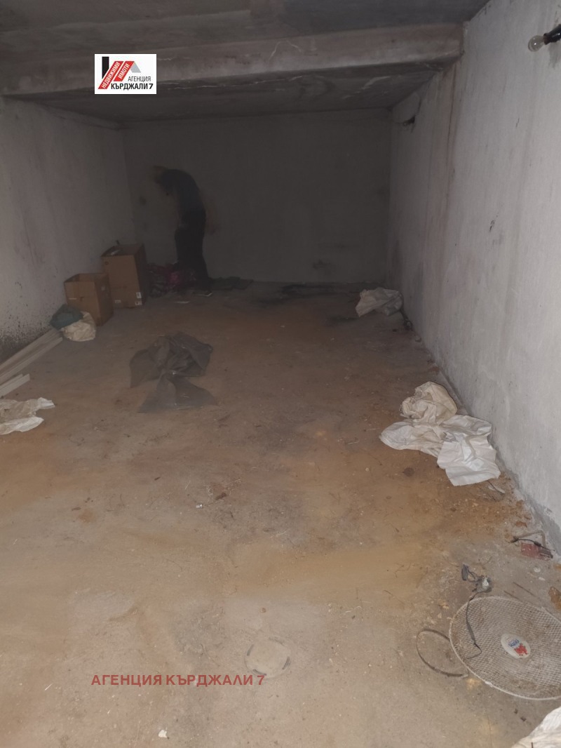 Продава  Гараж град Кърджали , Възрожденци , 25 кв.м | 14416827 - изображение [6]