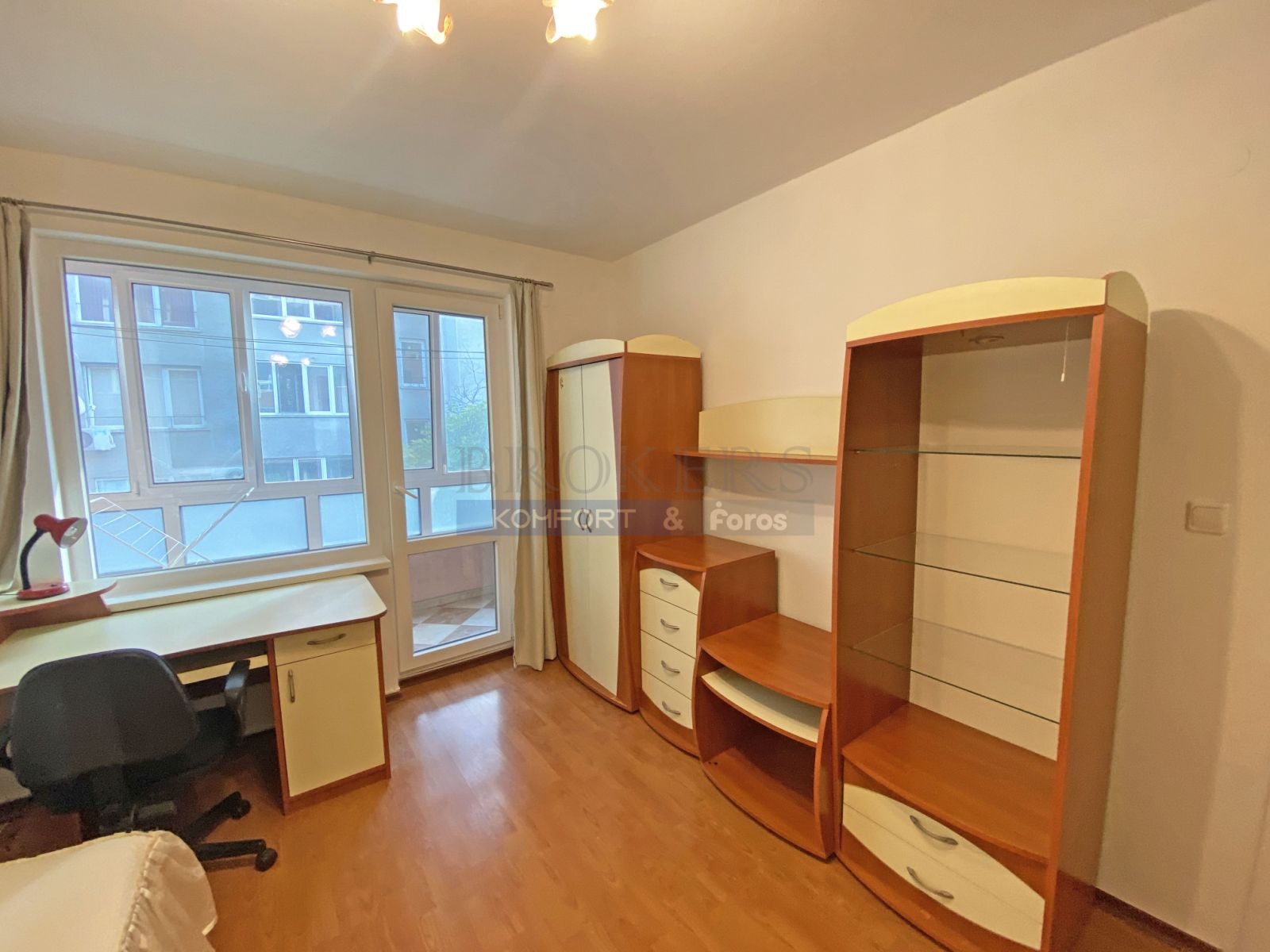 Продава 3-СТАЕН, гр. Варна, Окръжна болница-Генерали, снимка 8 - Апартаменти - 54344297