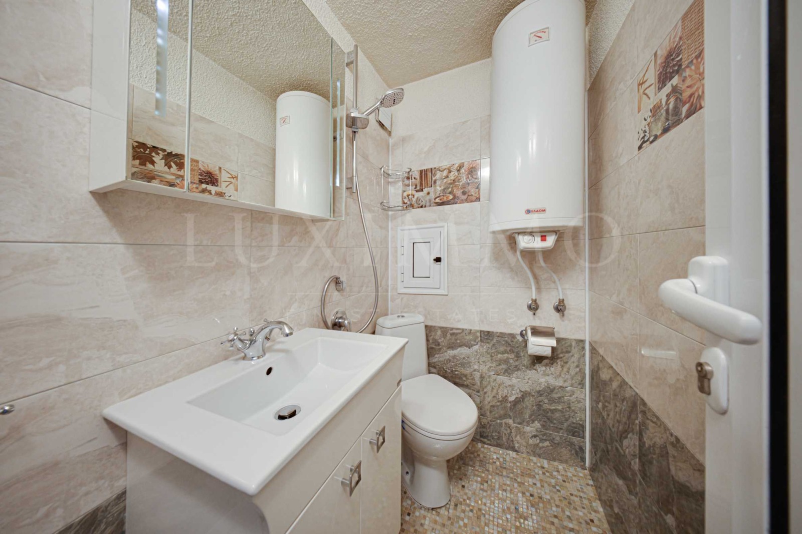 Продава 3-СТАЕН, гр. София, Света Троица, снимка 10 - Апартаменти - 54516606