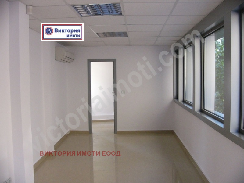 Продава МАГАЗИН в град Велико Търново, Център - 75 кв.м / 98 000 € » 191 671.34 лв., ВИКТОРИЯ ИМОТИ ЕООД