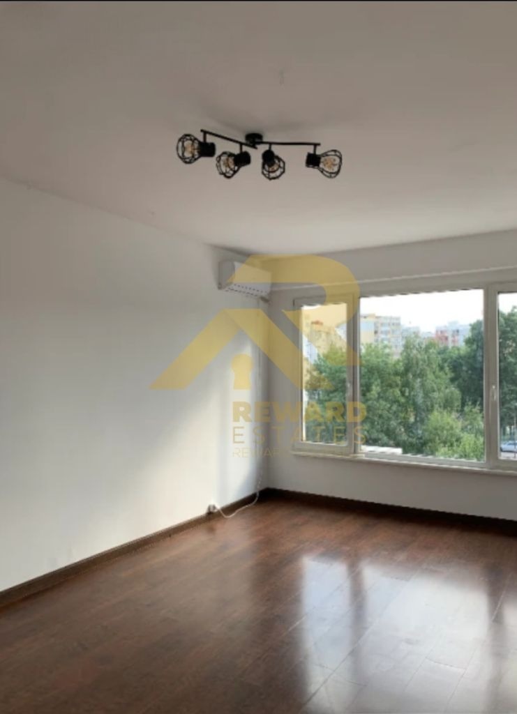 Продава  1-стаен, град София, Люлин 2 •  128 000 € • ID 21304642 — holmes.bg - [1] 