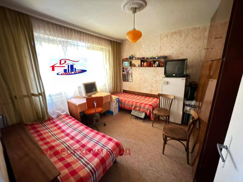 Продава 2-СТАЕН, гр. Шумен, Еверест, снимка 5 - Апартаменти - 54964833