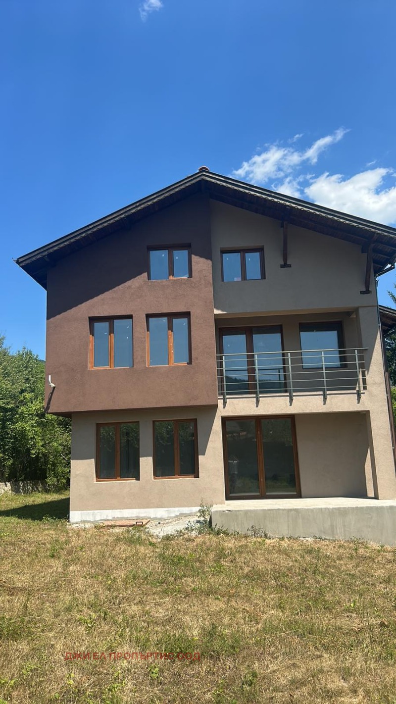 Продава  Къща град София , гр. Нови Искър , 291 кв.м | 19112202 - изображение [16]