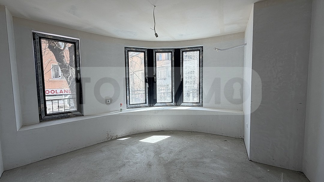 Продава 3-СТАЕН, гр. Варна, Център, снимка 2 - Апартаменти - 54222632