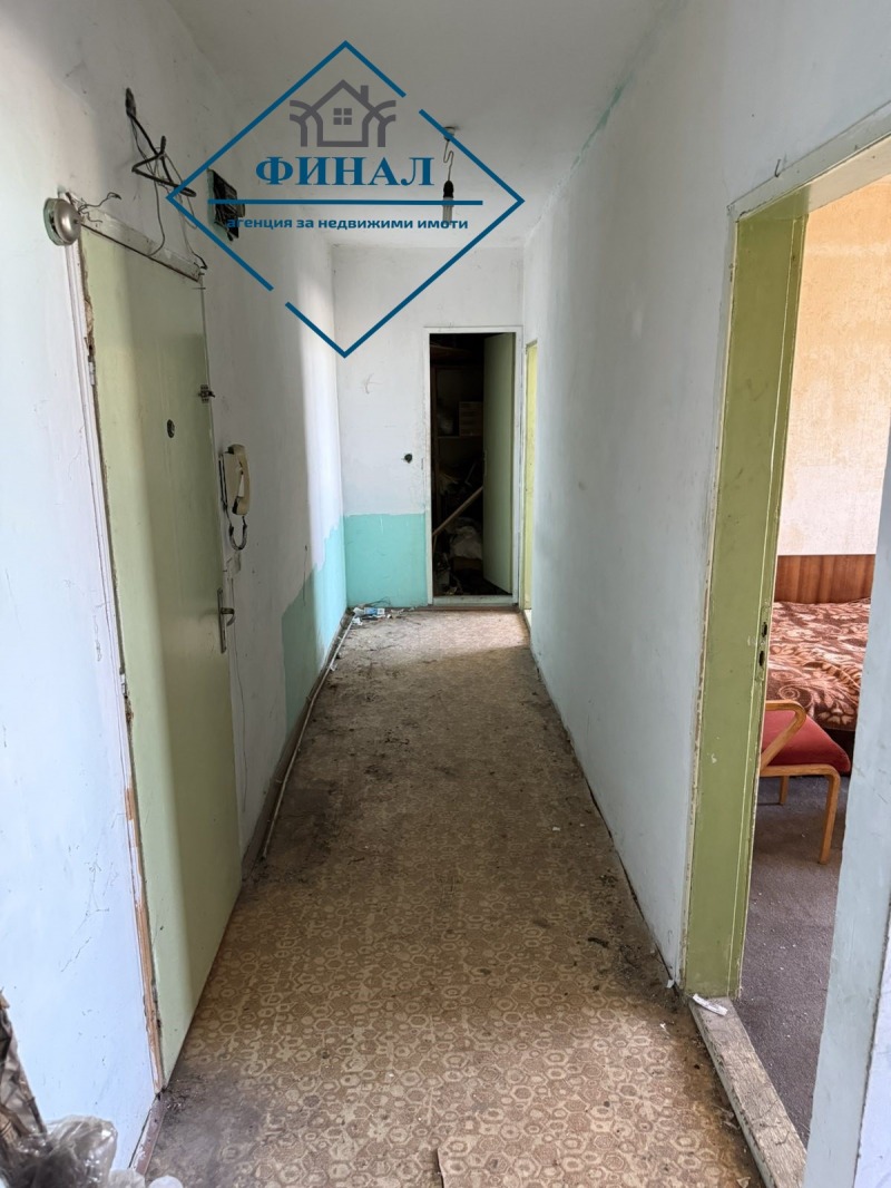 Продава  2-стаен град Шумен , Боян Българанов 2 , 65 кв.м | 77042501