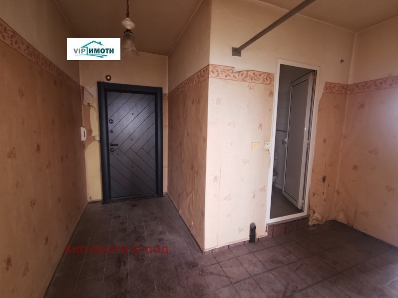 Продава 2-СТАЕН в град Плевен, Широк център - 60 кв.м / 82 000 € » 160 378.06 лв., ВИП ИМОТИ 07 ООД