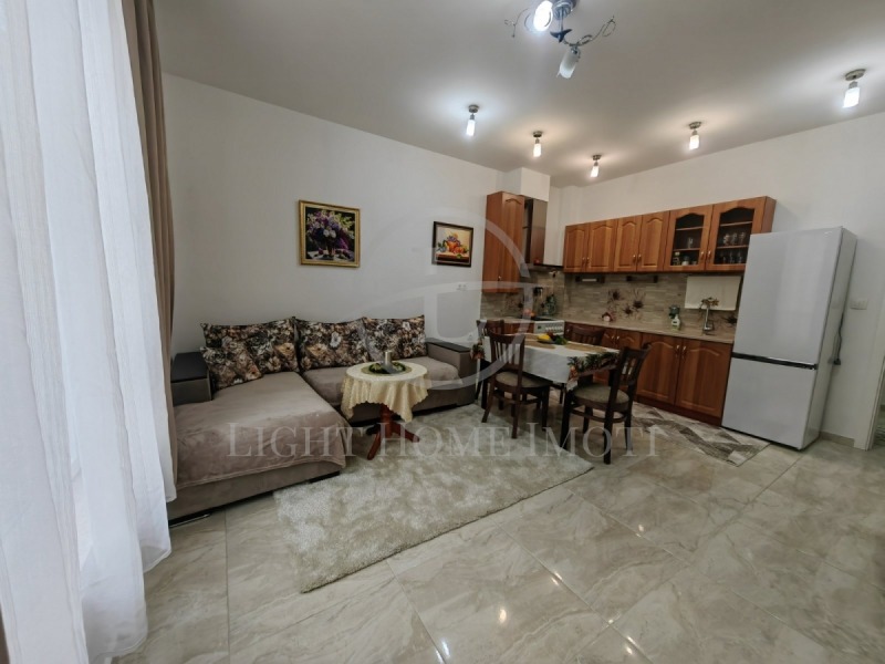 Продава 2-СТАЕН в град Пловдив, Остромила - 63 кв.м / 136 999 € » 267 946.75 лв., ЛАЙТ ХОУМ ИМОТИ