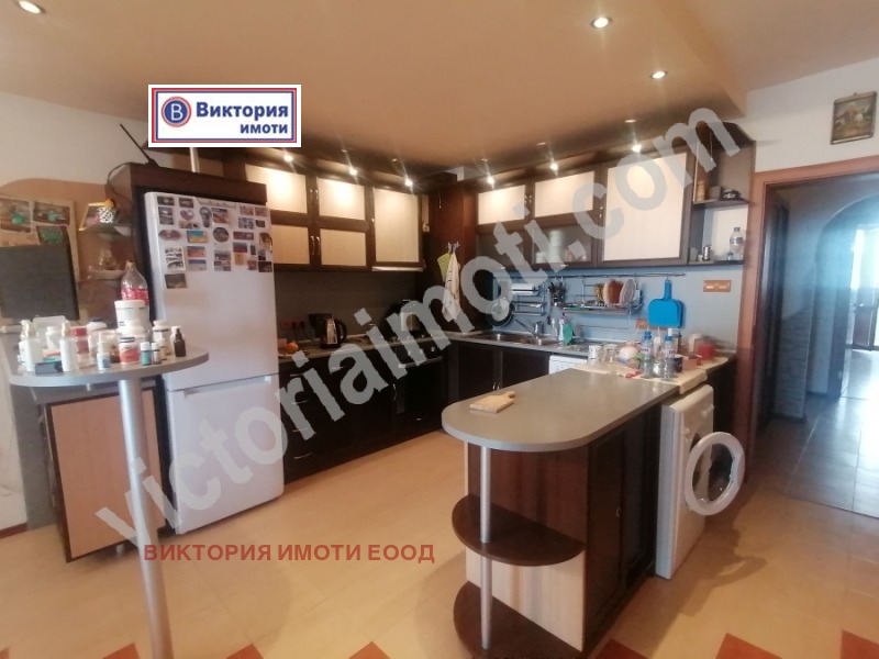 Продава  3-стаен, град Велико Търново, Колю Фичето •  168 500 EUR • ID 39228411 — holmes.bg - [1] 