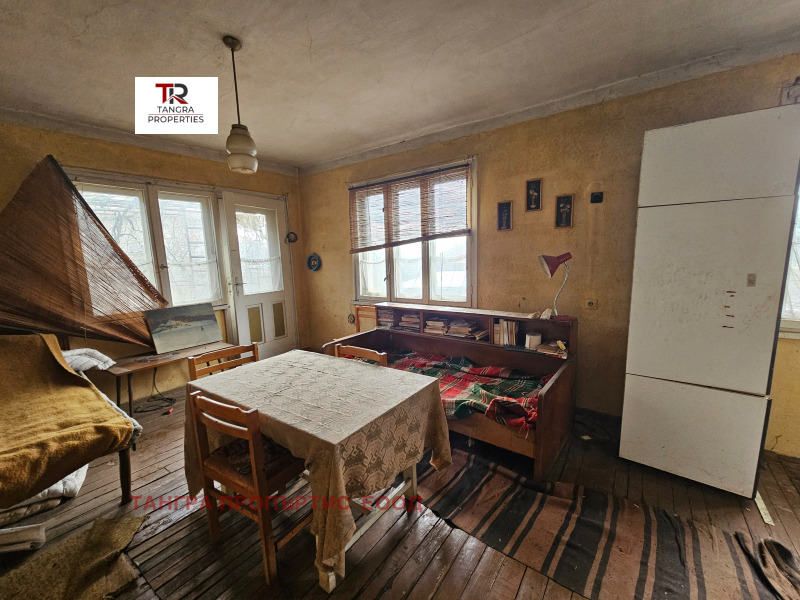 Продава КЪЩА, гр. Радомир, област Перник, снимка 11 - Къщи - 52655630