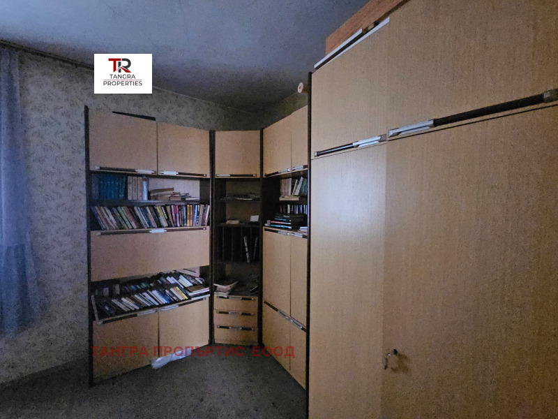 Продава КЪЩА, гр. Радомир, област Перник, снимка 16 - Къщи - 52655630