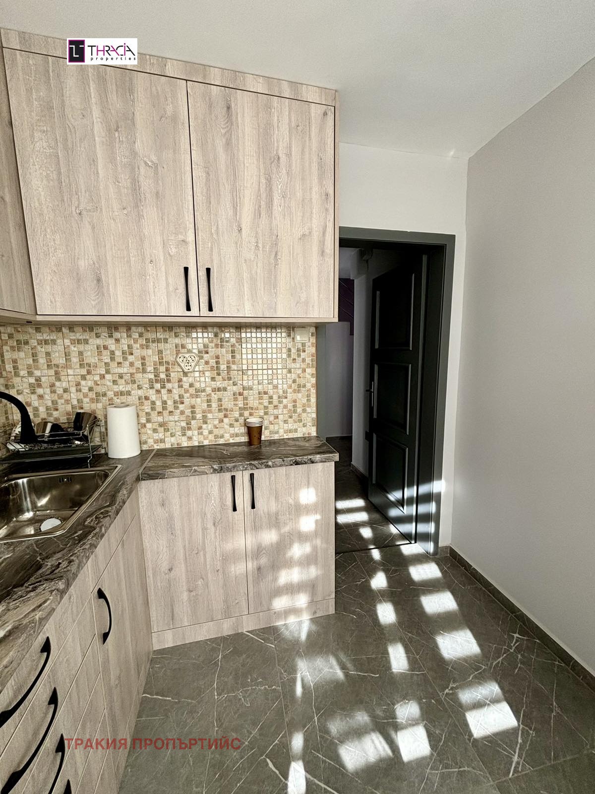 Продава КЪЩА, гр. София, с. Иваняне, снимка 6 - Къщи - 54077673