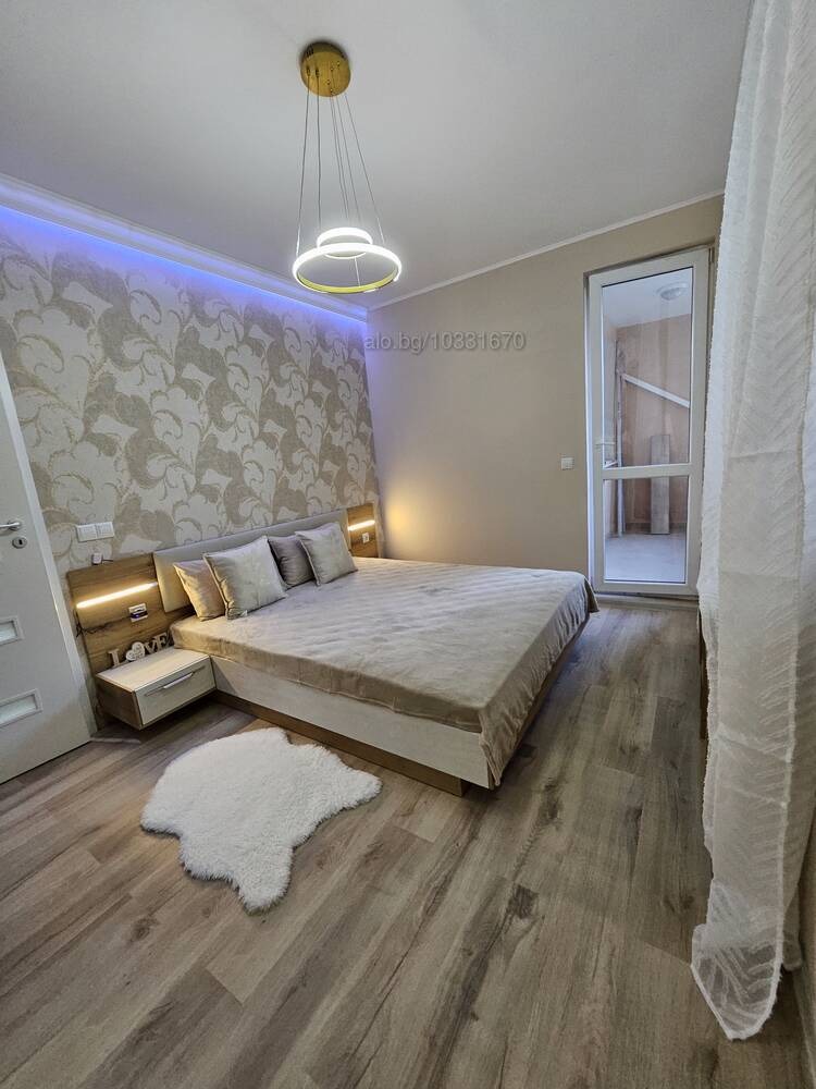 Продава  2-стаен град Стара Загора , Три чучура - център , 77 кв.м | 81280237