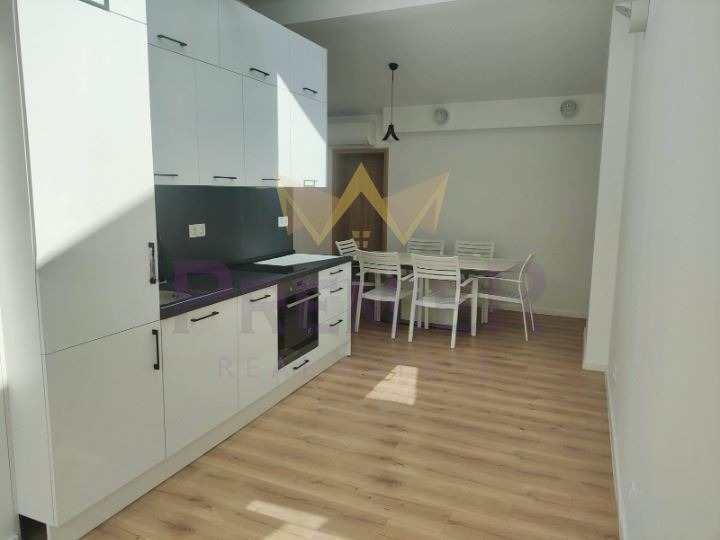 Продава 4-СТАЕН, гр. Варна, Център, снимка 2 - Апартаменти - 55987448